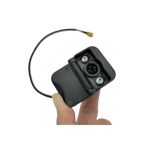 Port Za Zarezhdane Na Elektricheska Trotinetka Kukirin G2 Master.webp